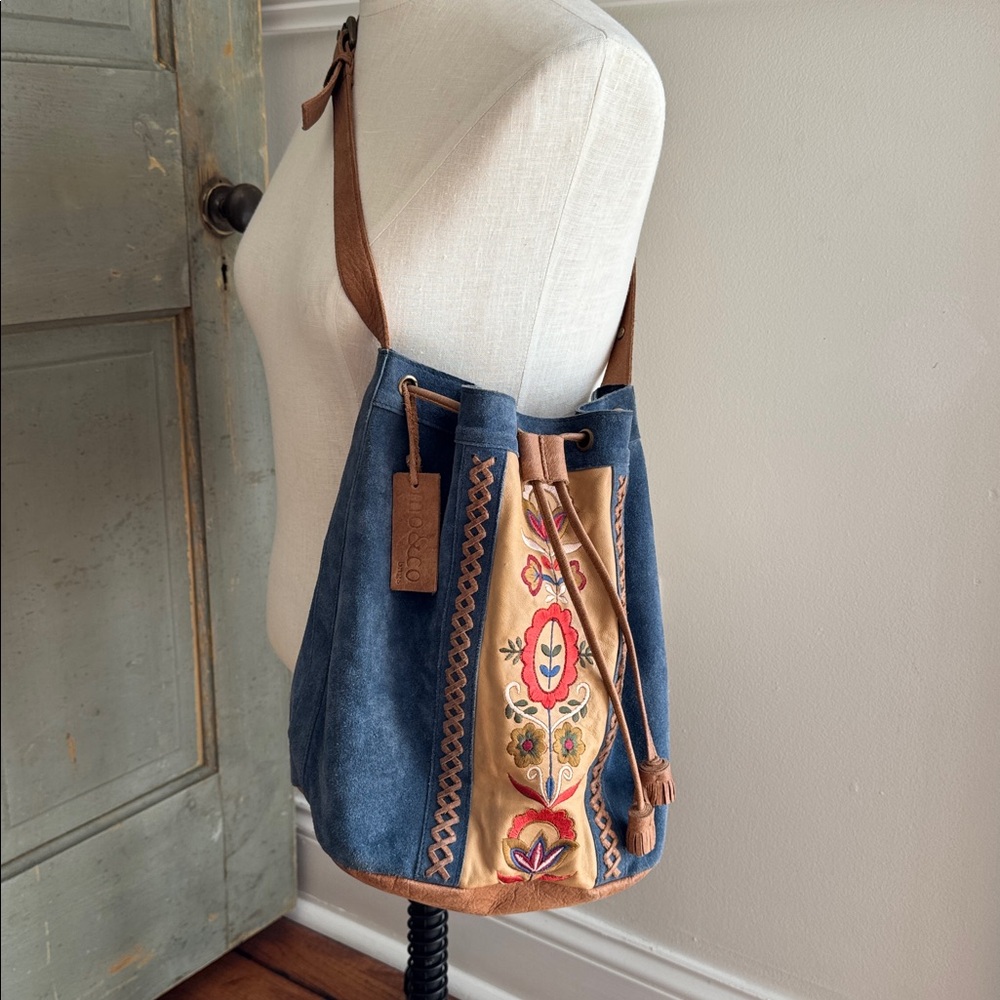 Mo&Co Genuine Suede Leather Floral Embroidered Bucket Crossbody Purse Bag Boho